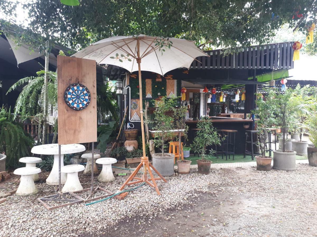Baan Bar Cafe Hotel Mecsem Kültér fotó