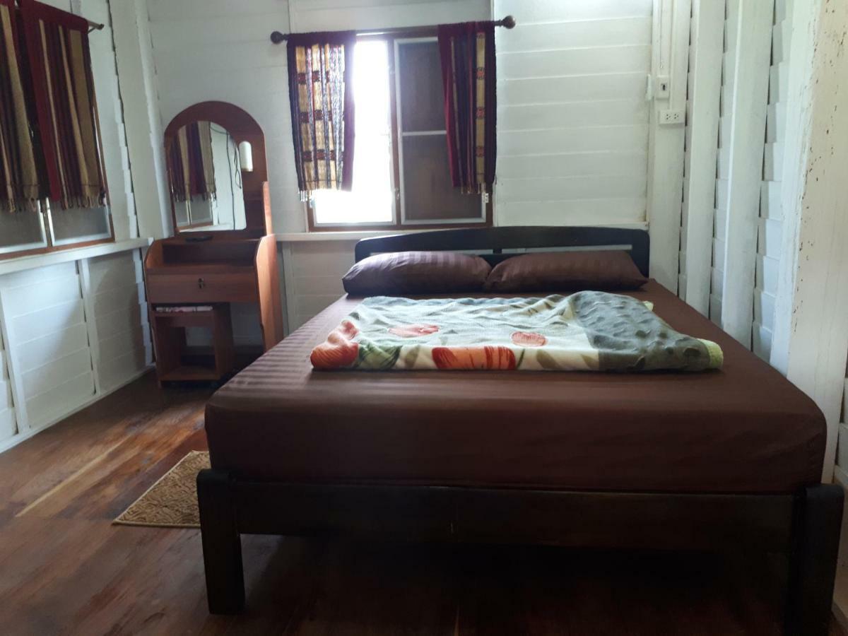 Baan Bar Cafe Hotel Mecsem Kültér fotó